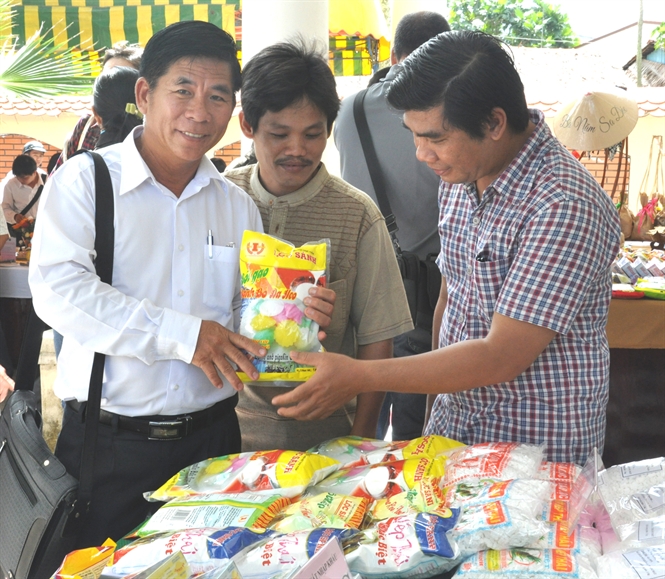 Dong Thap powder still standing
