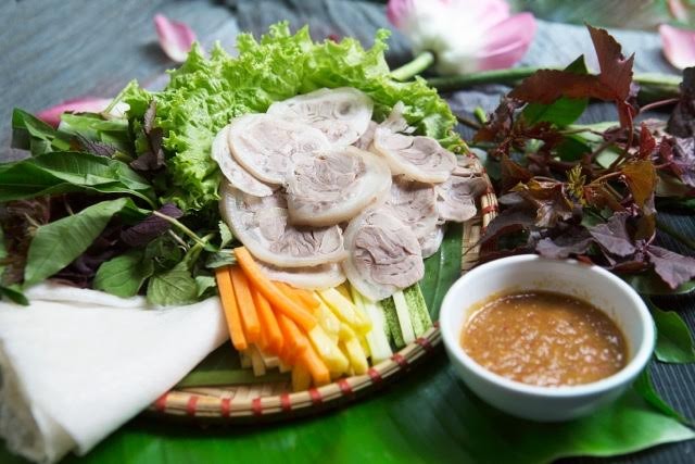 Rice paper diners Xining attractive capital Hanoi